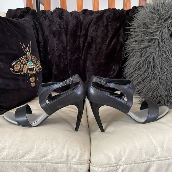 Maria shariapova Cole haan heels - Picture 7 of 11